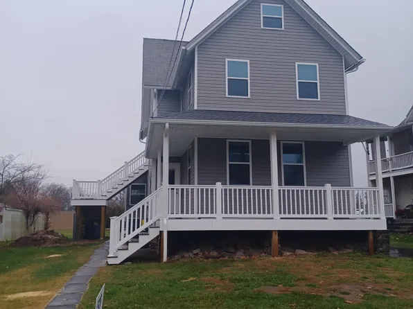 132 S 3rd St #1, Quakertown, PA 18951