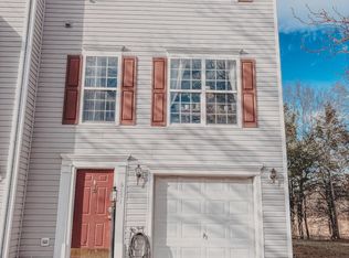 6151 Newton Ln, Bealeton, VA 22712