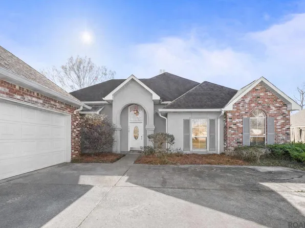 1440 Basswood Dr, Denham Springs, LA 70726