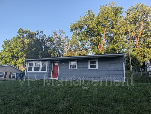 1536 Spring St Photo 1