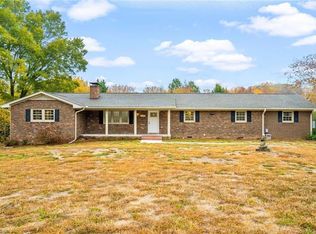 1707 Greentree Rd, Burlington, NC 27217