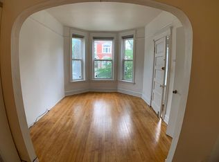 1431 W Ohio St #1F, Chicago, IL 60642