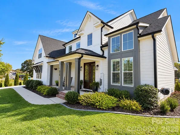 619 Fern Hill Rd, Mooresville, NC 28117