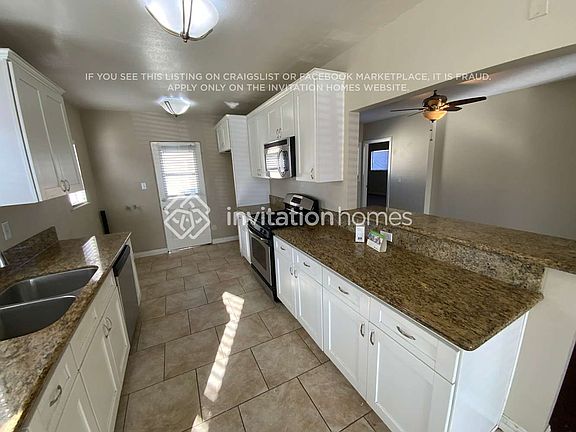 4th image of 14509 Cerritos Ave