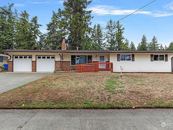 2nd image of 1946 NE 6th Avenue