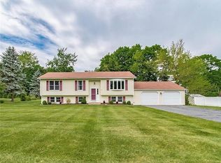 65 Clearview Dr, Wallingford, CT 06492