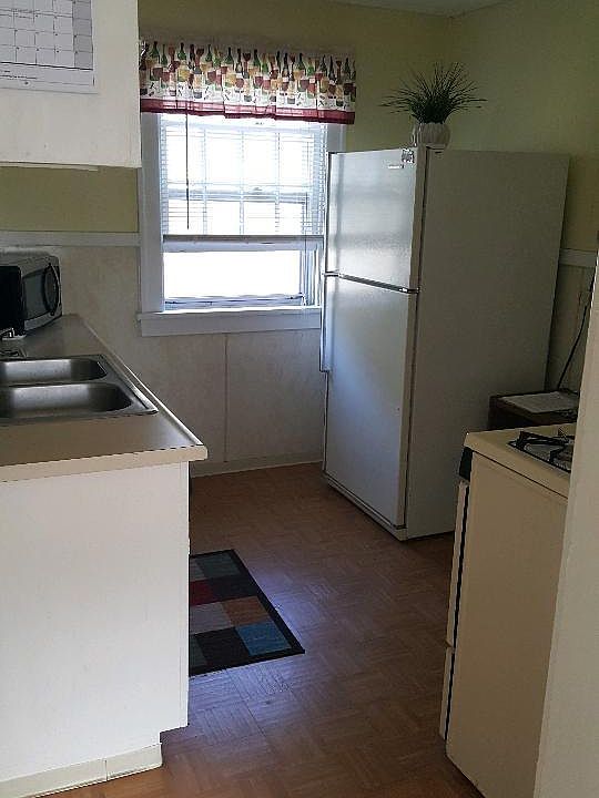 2nd image of 158 Villa Ave
