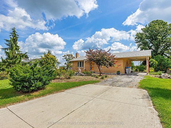3rd image of 52 Gill Rd
