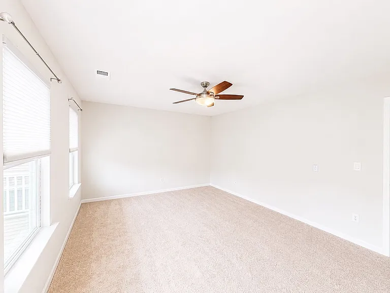 119 Cherry Grove Dr — Photo 13