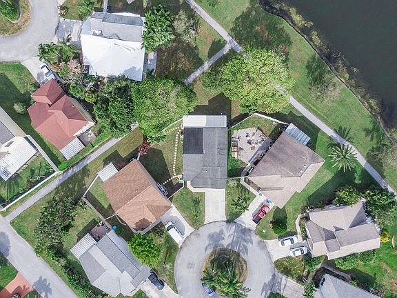 2nd image of 65 Willow Circle