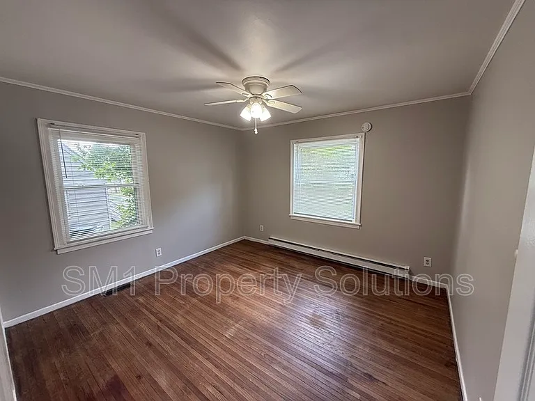 1036 Nancy Ln SE — Photo 6
