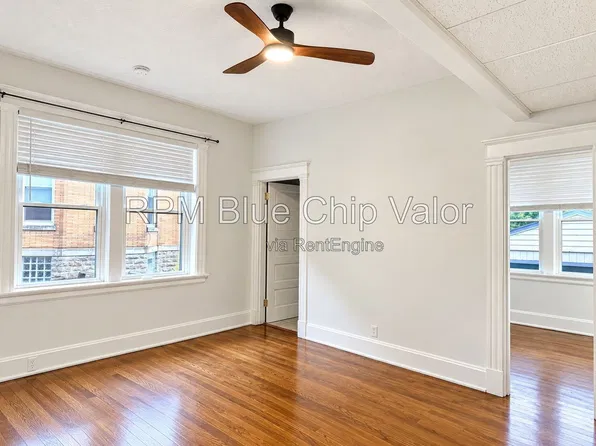 980 Dana Ave APT 2, Cincinnati, OH 45229