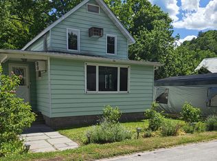 18 Tremper Ave, Phoenicia, NY 12464