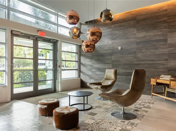 1025 Bay Dr #701, Miami Beach, FL 33141