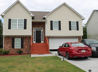 272 Louise Ln, Calhoun, GA 30701