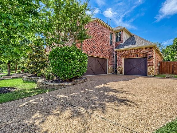 3rd image of 1524 Bellnap Dr