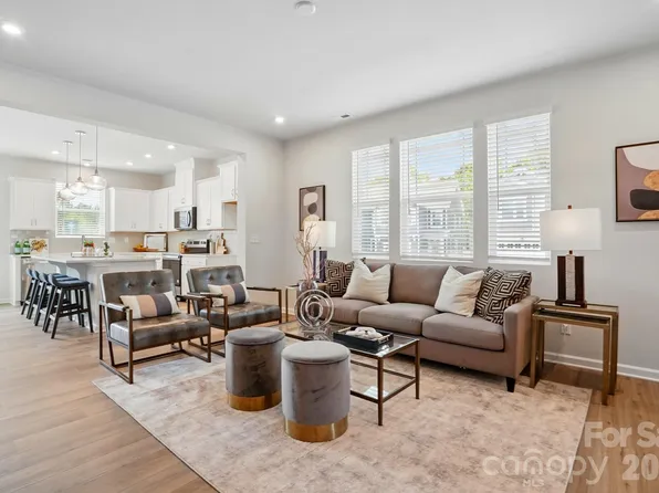 625 Cassidy Ct, Clover, SC 29710