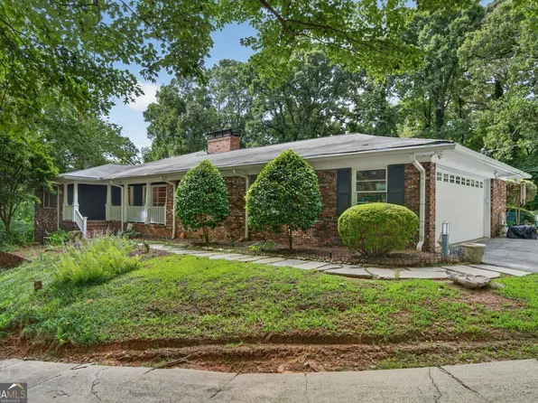 5274 Powers Ferry Rd NW, Sandy Springs, GA 30327