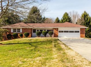 111 Still Meadow Dr, Pisgah Forest, NC 28768