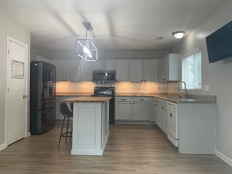 173 Steam Engine Way — Photo 8