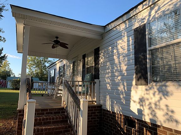 2nd image of 985 Amber Hill Cir