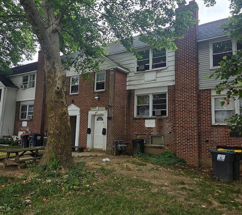1st image of 633 Homestead Rd