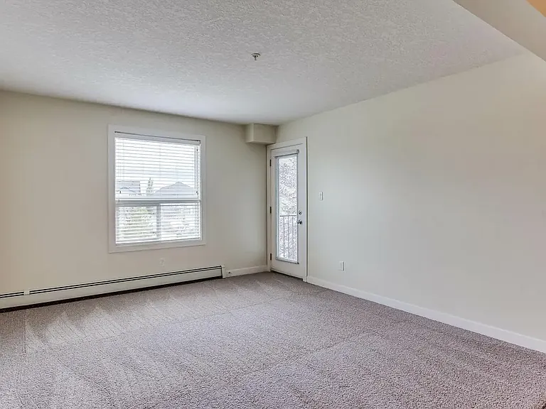 20 Kingsland Close SE #1407 — Photo 13
