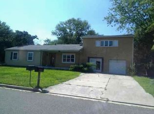 202 Muccio Dr, Minotola, NJ 08341