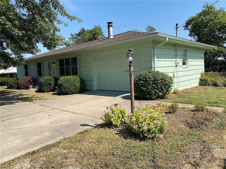 909 N Buckner Tarsney Rd, Buckner, MO 64016 Zillow