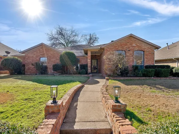4624 Versailles Ln, Plano, TX 75093