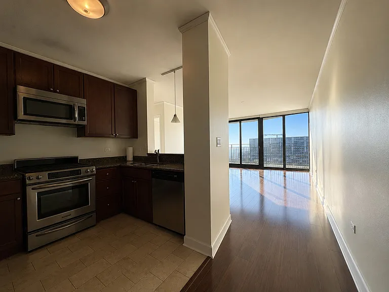 225 N Columbus Dr #7507 — Photo 13