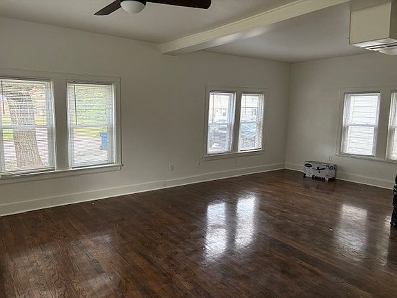 4th image of 424 W 3rd Ave