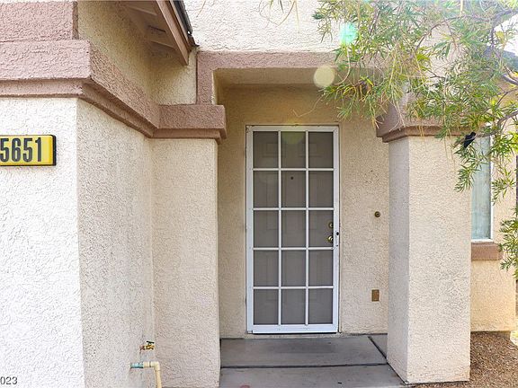 3rd image of 5651 Halvern Ave
