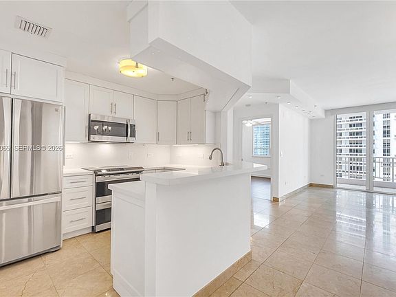 5th image of 801 Brickell Key Blvd APT 2208