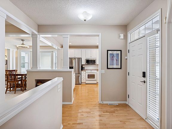 5th image of 820 Woodduck Dr