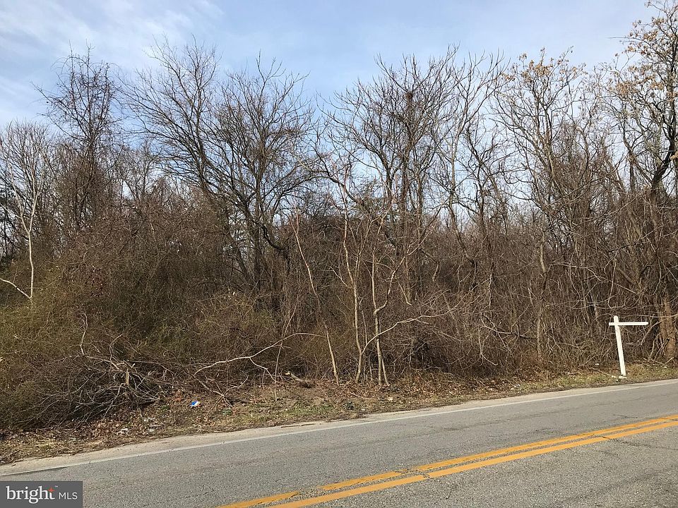 2nd image of 186 Mountain Rd