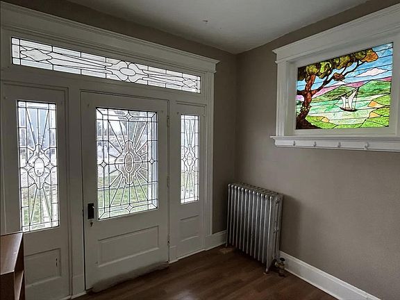 2nd image of 420 Greenwell Ave