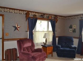 517 W North St, Carey, OH 43316