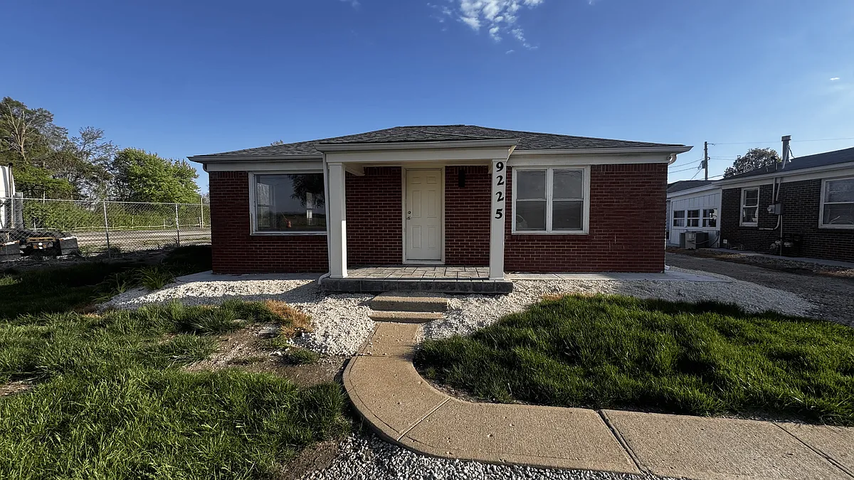 Building Photo - 9225 E US Highway 136