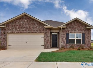 6580 NW Moon Crest Ln NW, Huntsville, AL 35806