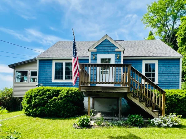 170 Main Road N, Hampden, ME 04444