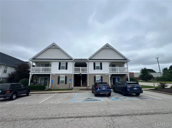 104 Brandy Mill Cir Unit C, High Ridge, MO 63049