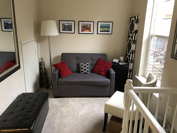 5th image of 11401 Gate Hill Pl Unit G