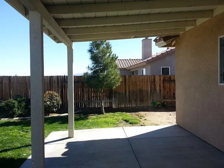 16376 Appletree Ln — Photo 7