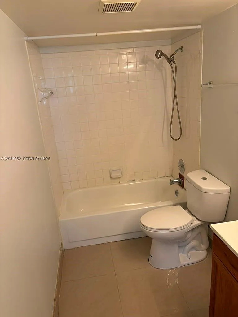 Summer Lake Condo — Photo 3