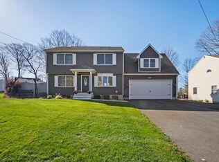 45 Somers Rd, East Longmeadow, MA 01028