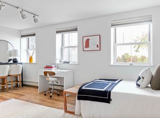 2 Arlington St APT 3, Cambridge, MA 02140