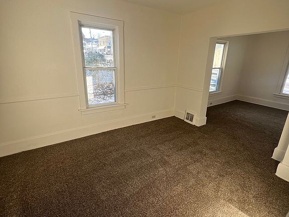 4th image of 2613 Brandes St