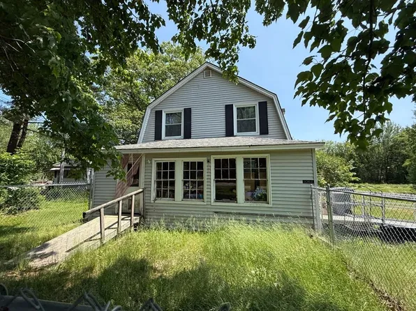 1067 Pushaw Road, Glenburn, ME 04401