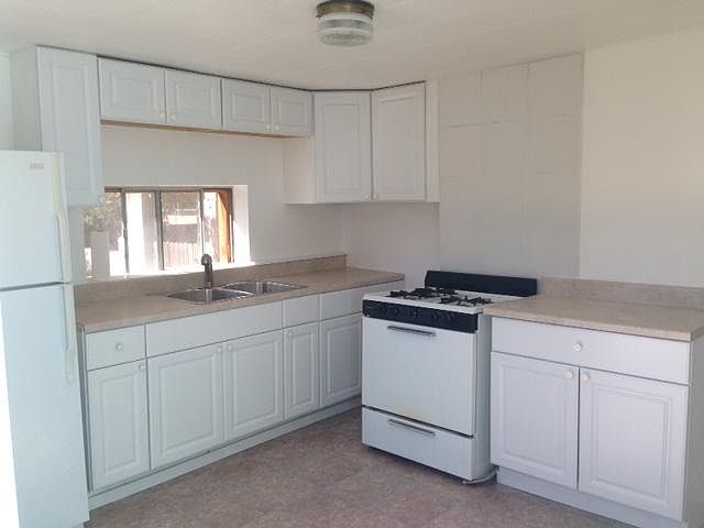 1st image of 1703 Espinacitas St